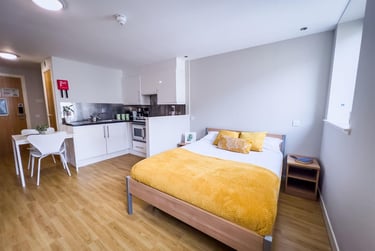 1 bed studio, Calton Road, Holyrood, Edinburgh, EH88DP - Image 14